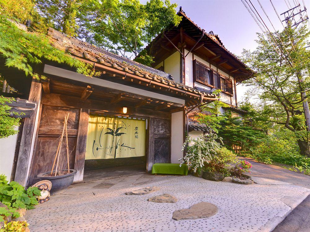 Jinpyokaku Hotel Yamanouchi  Bagian luar foto