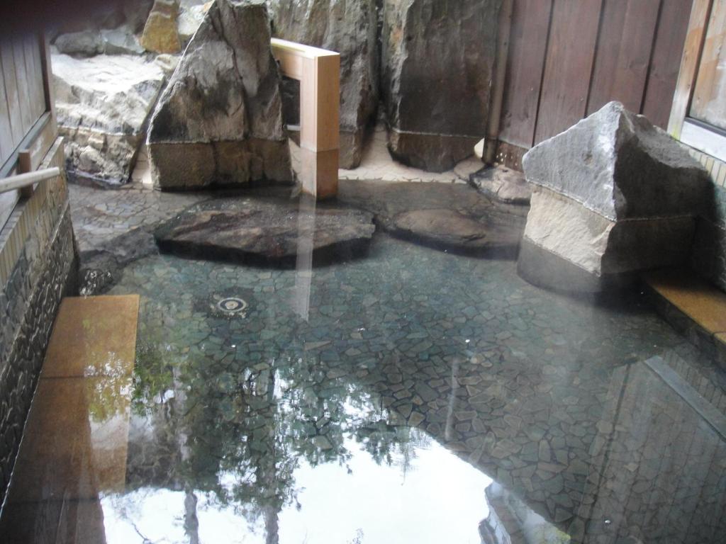 Jinpyokaku Hotel Yamanouchi  Bagian luar foto