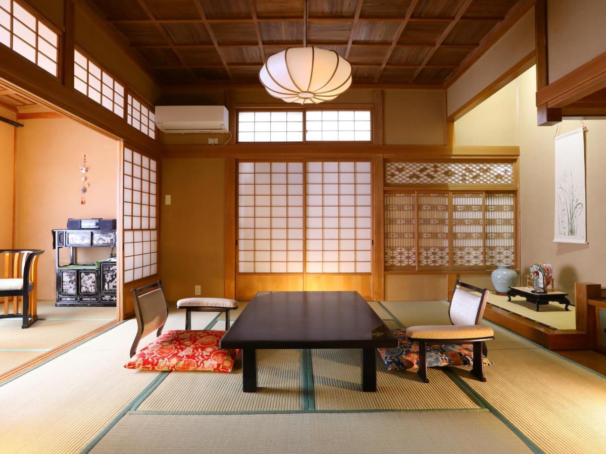 Jinpyokaku Hotel Yamanouchi  Bagian luar foto