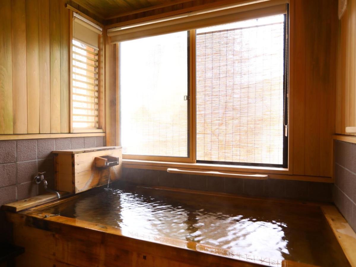 Jinpyokaku Hotel Yamanouchi  Bagian luar foto