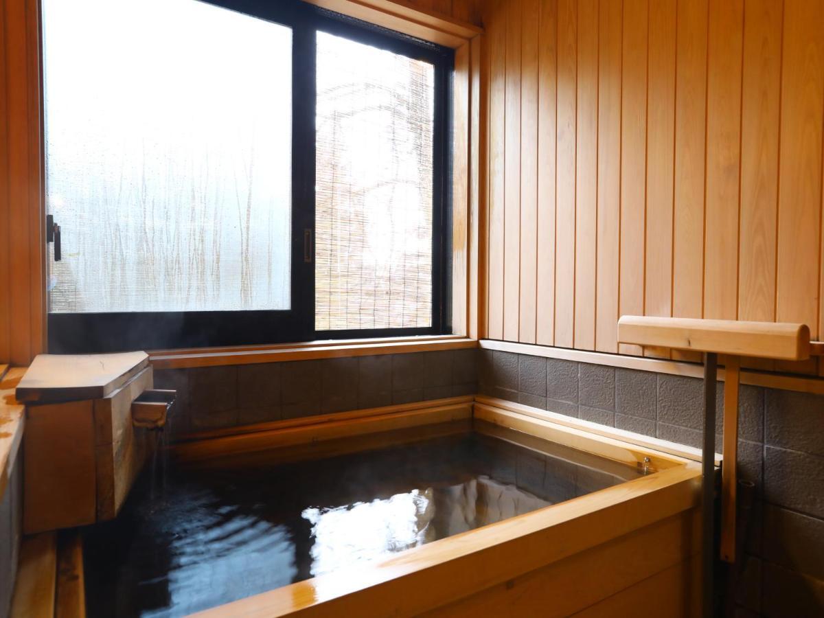 Jinpyokaku Hotel Yamanouchi  Bagian luar foto