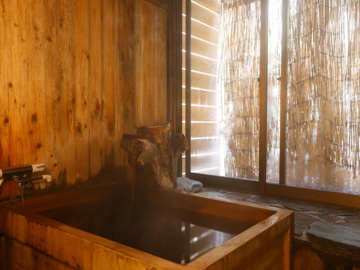 Jinpyokaku Hotel Yamanouchi  Bagian luar foto